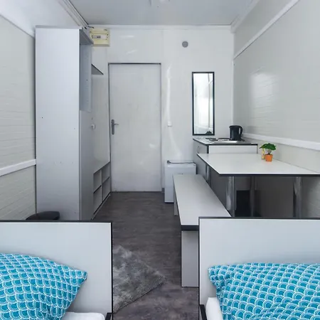 Autokemp U Prehrady 캠프장 *