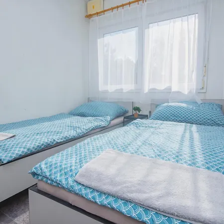 Autokemp U Prehrady 캠프장