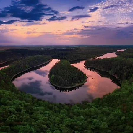 Autokemp U Prehrady 캠프장